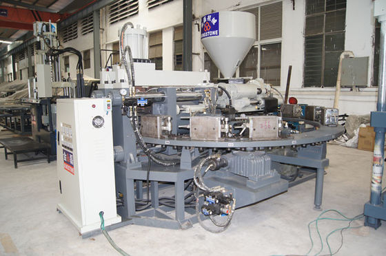 Πλαστική μηχανή σχηματοποίησης εγχύσεων παπουτσιών θερινών παραλιών 110-150 ζευγάρια ανά ώρα