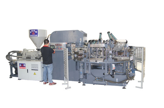 Μια χρώματος περιστροφική PVC μηχανή παραγωγής παπουτσιών μόνη