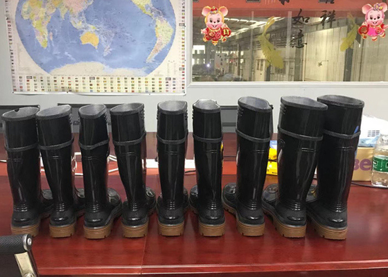 2 PVC Gumboots χρώματος/μπότα βροχής που κατασκευάζει τον εξοπλισμό τον περιστροφικό σταθμό 12